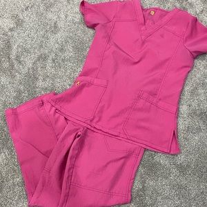 Wonder Winks Scrub set